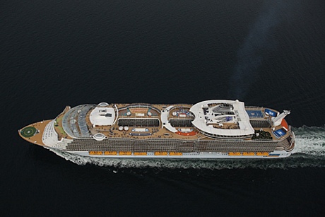 The Allure of the seas pictures