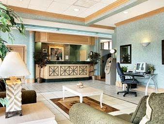 Travelodge Inn and Suites Orlando Airport