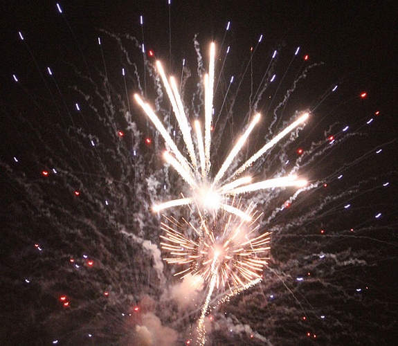 Orlando's Lake Eola water fountain and fireworks for July 4th