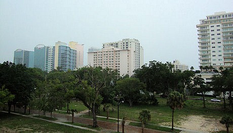 how much does it rain in Orlando, Florida!