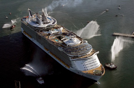 World's largest cruise ship, Oasis of the Seas